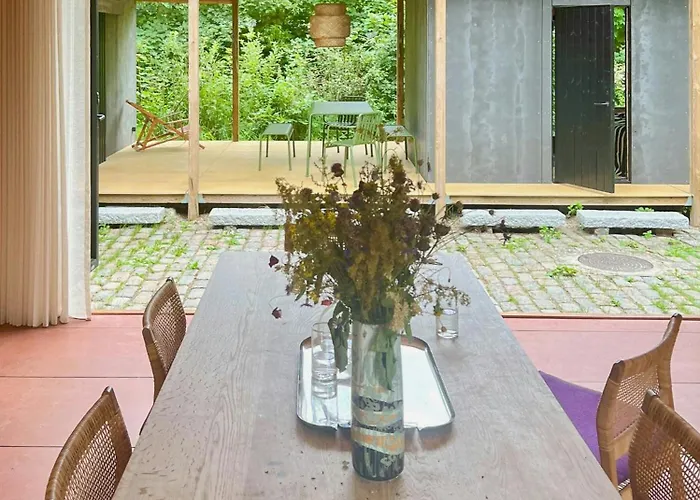 Japanese-inspired Nature Gem In Feriehus *