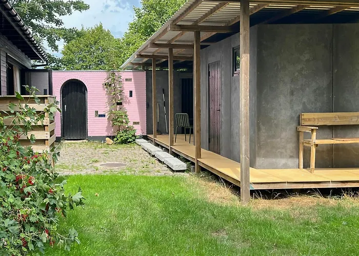 Japanese-inspired Nature Gem In Feriehus *