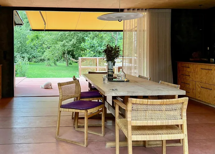 Japanese-inspired Nature Gem In Feriehus Vejby